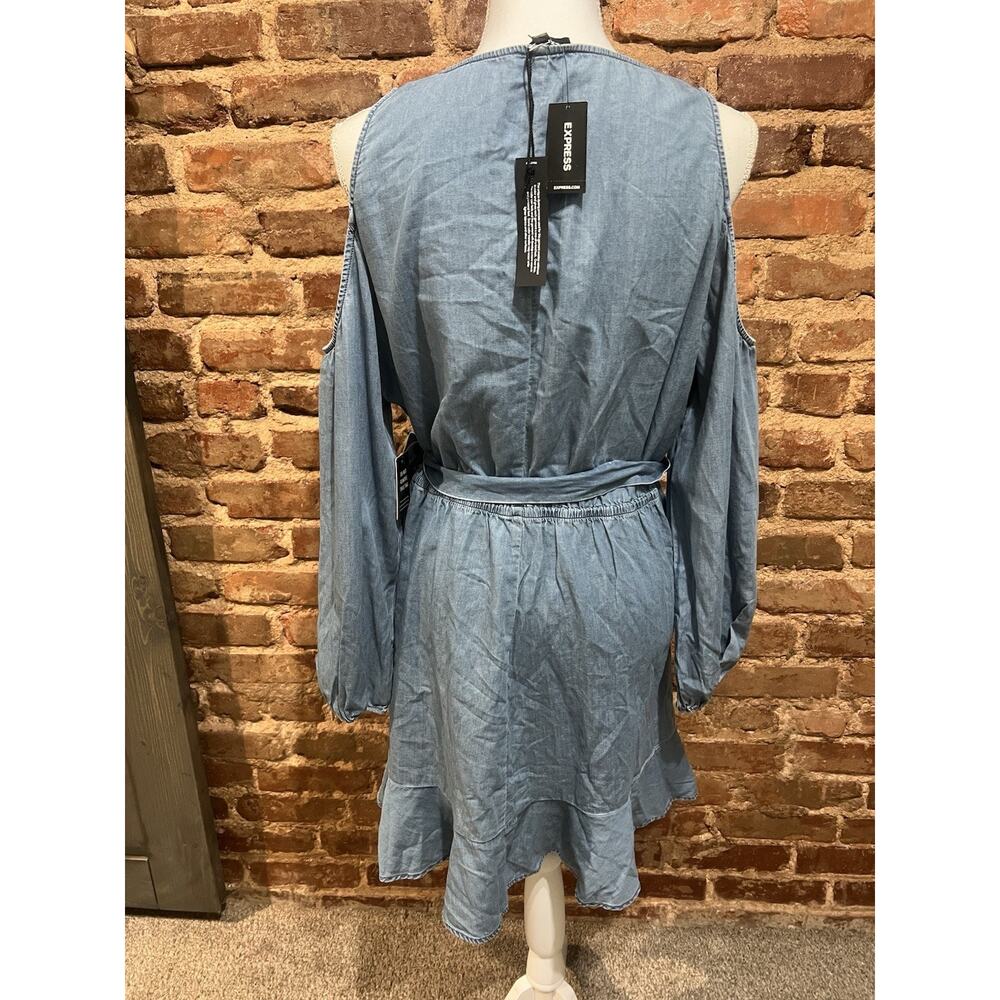 Express Women’s Blue Cold Shoulder Wrap Mini Dress Size L NWT chambray classy - Picture 3 of 6